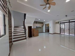 3 Storey with 5BR Townhouse for Rent at New Manila, Quezon City