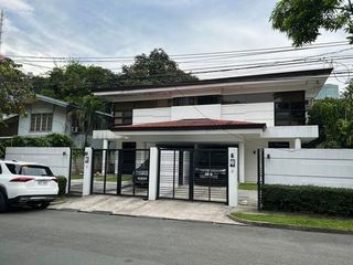 3BR Modern Duplex House for Rent at Bel Air Village, Makati City