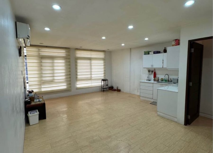 PN56887 Townhouse for rent in Project 6 QC!