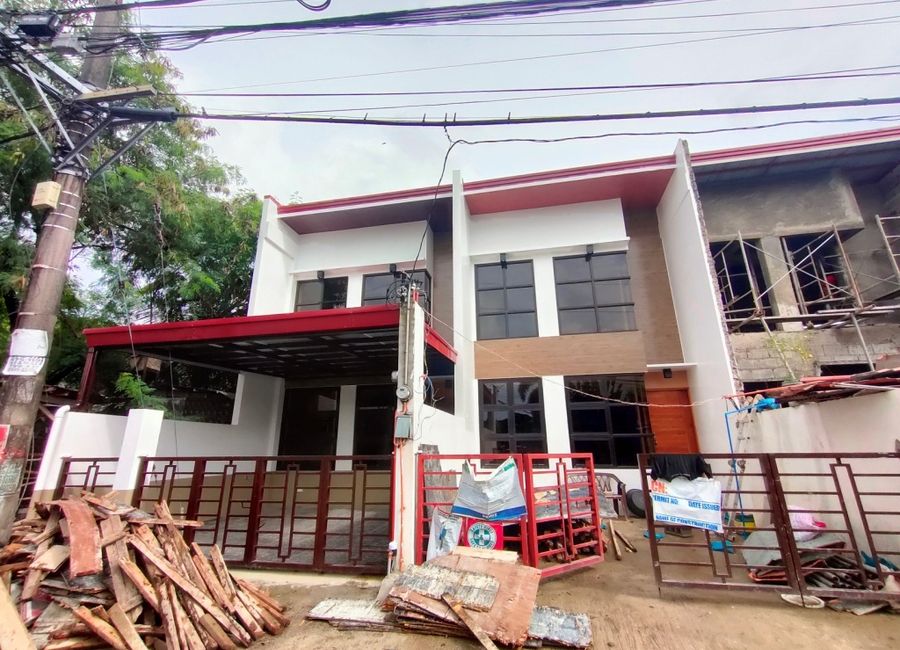 BRAND NEW SINGLE ATTACHED HOUSE AND LOT FOR SALE IN BF RESORT