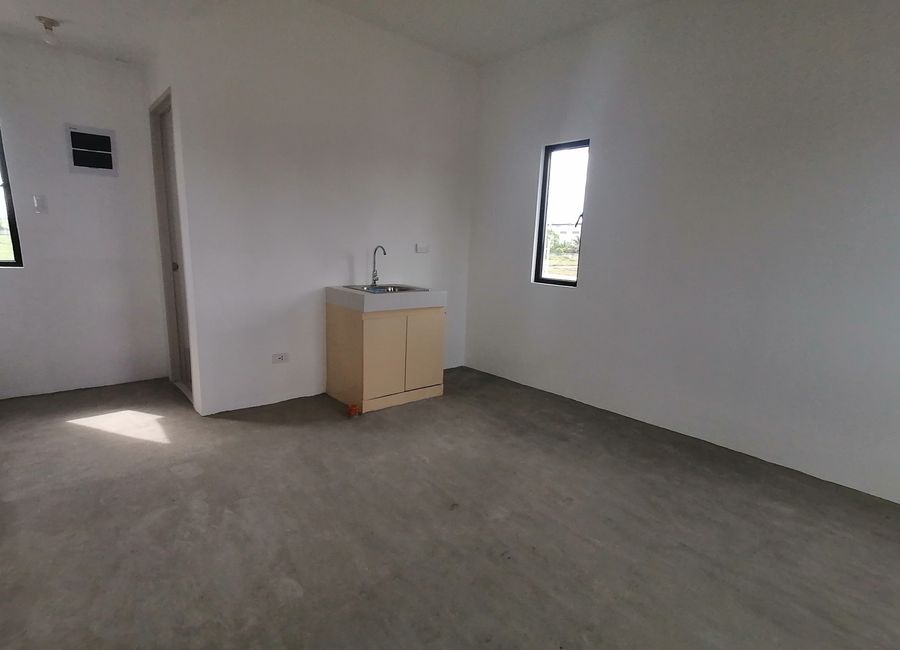 For Sale Townhouses, Duplex and Shophouse in Capas, Tarlac