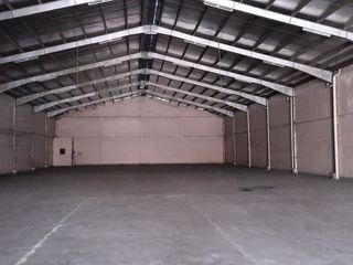 1279 Sqm Warehouse with loading dock for Lease in Parañaque City