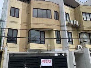 3Storey with 3BR Spacious Townhouse For Rent at Wilson, San Juan City