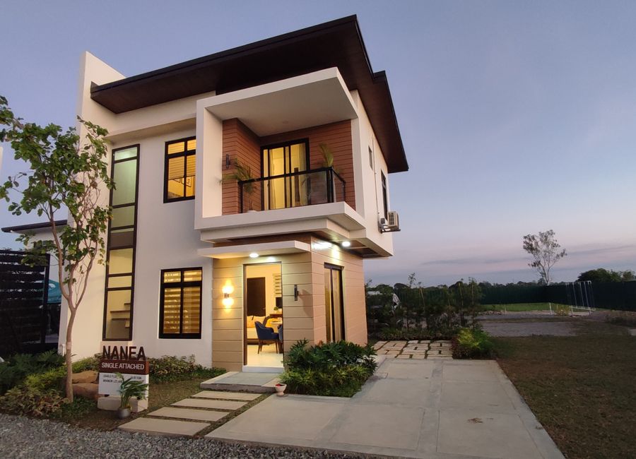 For sale Single Attached unit along Mabalacat Magalang Rd Pampanga