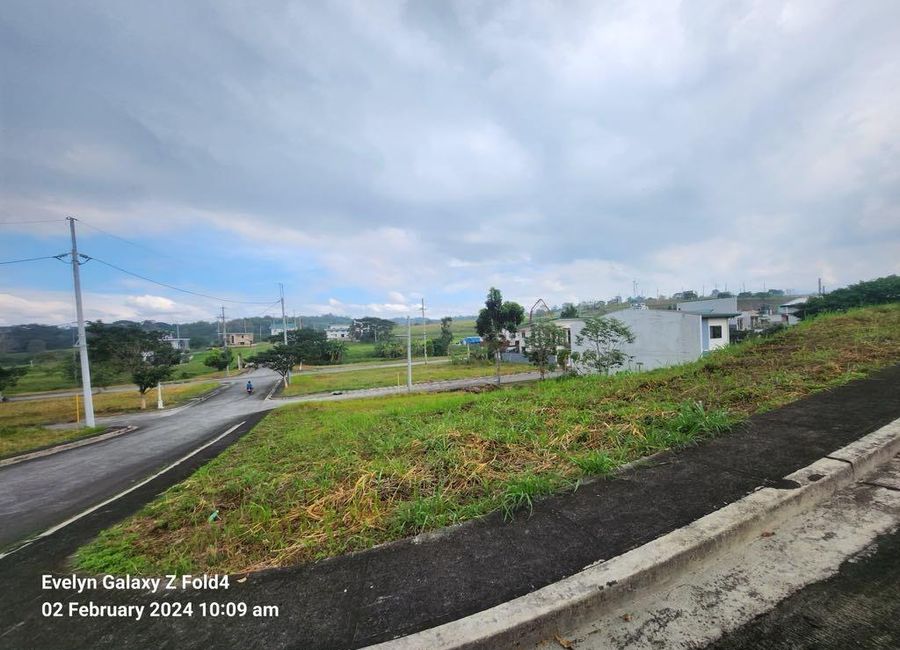 Blk 48 Lot 2 Corner @ 353 sqm for sale in Colinas Verdes, San Jose del Monte