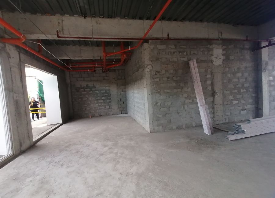 For rent retail unit near Marquee Mall Angeles City Pampanga