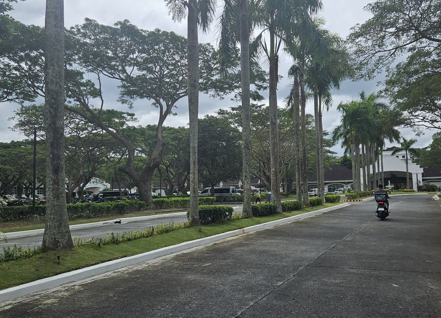 FIRE SALE PRICE! FAIRWAY LOT EAGLE RIDGE GOLF & COUNTRY CLUB CAVITE