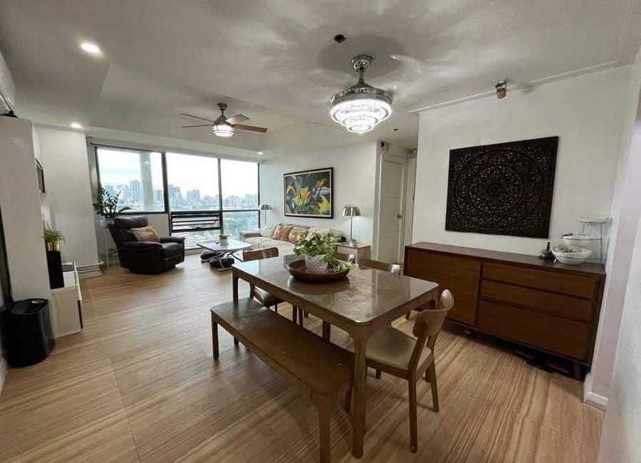 For Sale Robinsons Place Residences Ermita Manila 98sqm 2BR Furnished P14M