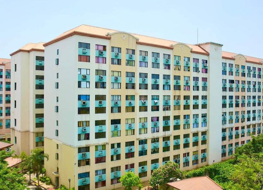 Rent to Own Condo For Sale in Pasig Cainta Cambridge Village 2 Bedroom Unit 10K Monthly