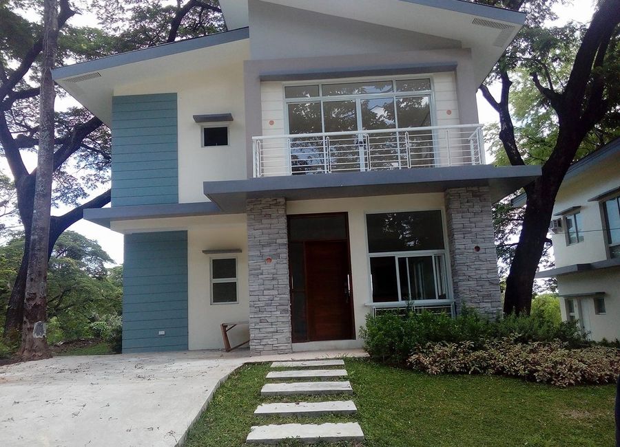 For Sale|4 Bedrooms House and lot in The Grove at Forest Farm Havila, Angono