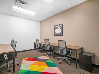Find a dedicated desk in Regus Savya Financial Center