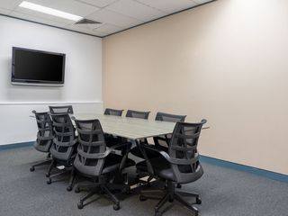 Fully serviced office space for you and your team in Regus Savya Financial Center