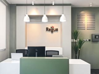 Find the right location for your business, anywhere in the world