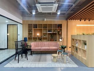 All-inclusive access to coworking in Spaces PNB Makati Center: global, national or regional