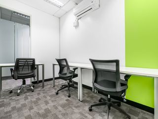 All-inclusive access to professional office space for 1 person in Regus Adriatico Square
