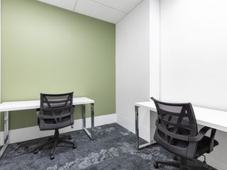 Professional office space in Regus Downtown Tower on fully flexible terms