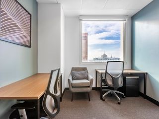 All-inclusive access to professional office space for 1 person in Regus Uptown IT Hub