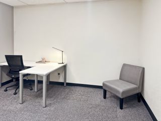 Private office space tailored to your business’ unique needs in Regus Uptown IT Hub