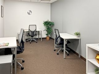 Work more productively in a shared office space in Regus 8 Rockwell