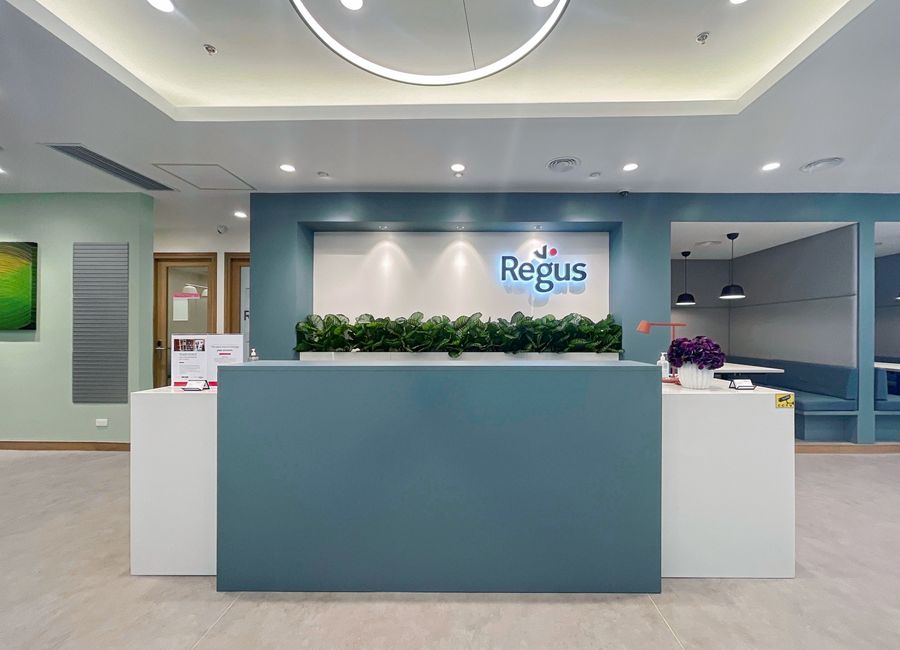 All-inclusive access to coworking space in Regus Colours Town Center