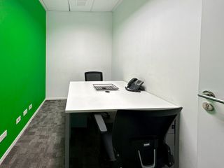 Fully serviced private office space for you and your team in Regus Gateway Tower