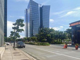 Fully serviced private office space for you and your team in Regus 8 Rockwell