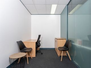 Access professional office space in Regus Alveo Park Triangle Tower