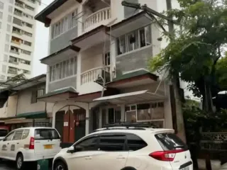 3 Bedroom House for sale in Makati City, Metro Manila