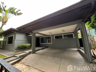 3 Bedroom House for rent at Dasmariñas Village
