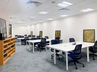 Private office space for 5 employees in HQ JD Plaza
