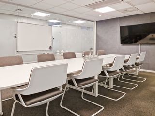 Fully serviced private office space for you and your team in Regus Ayala Malls