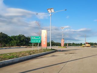 20 Minutes to Alabang, A Lifetime of Comfort at Orchard Golf Estate along Villar Avenue!