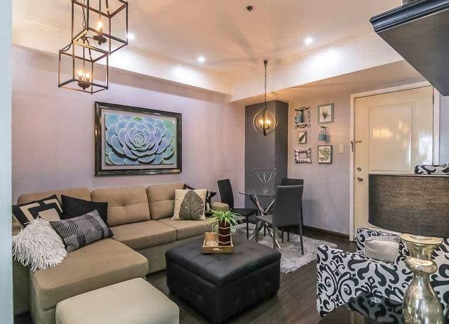 READY TO MOVE IN- 2BRCondo in Parañaque Metro Manila by DMCI HOMES