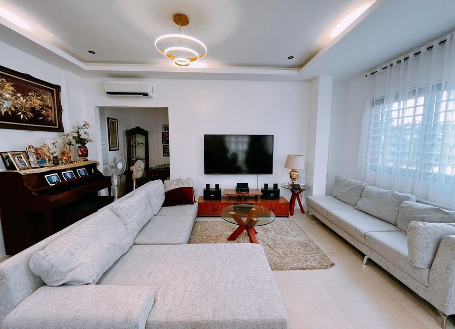 HOUSE IN COGEO ANTIPOLO FOR SALE