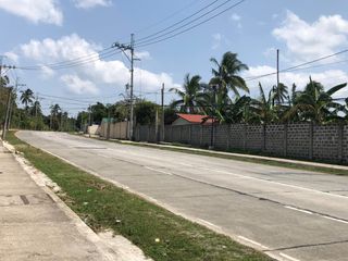 Along the National Hi way near CALAX access roads. Ideal for events, resort, retirement homes, restaurants
