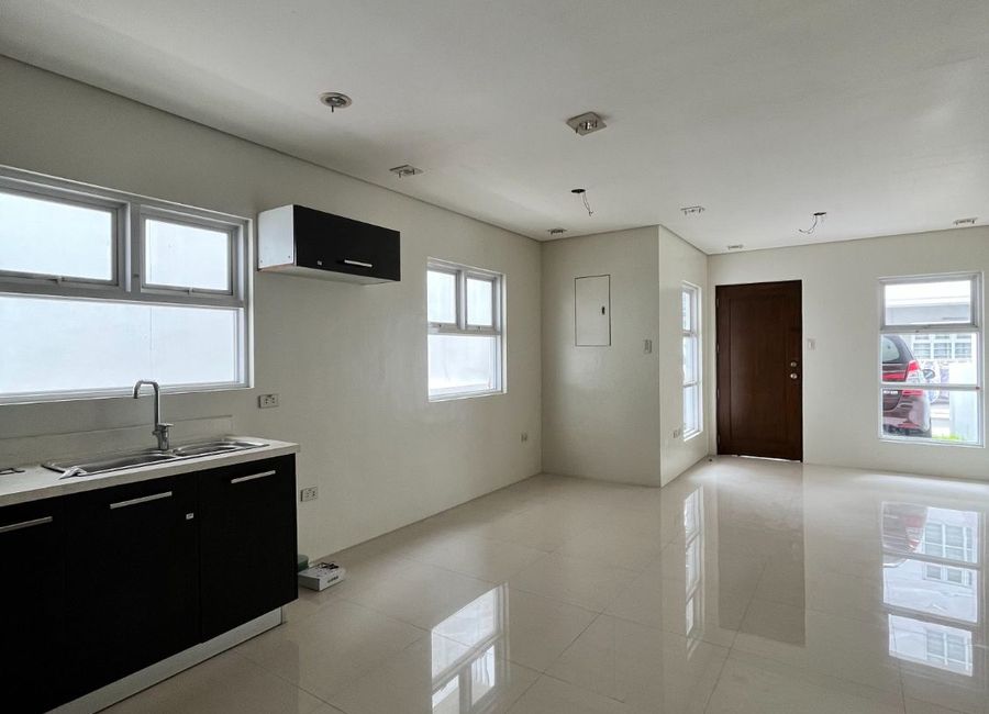 AS-FOR SALE: 4 Bedroom Townhouse in Centrina Eleganza Residences ...