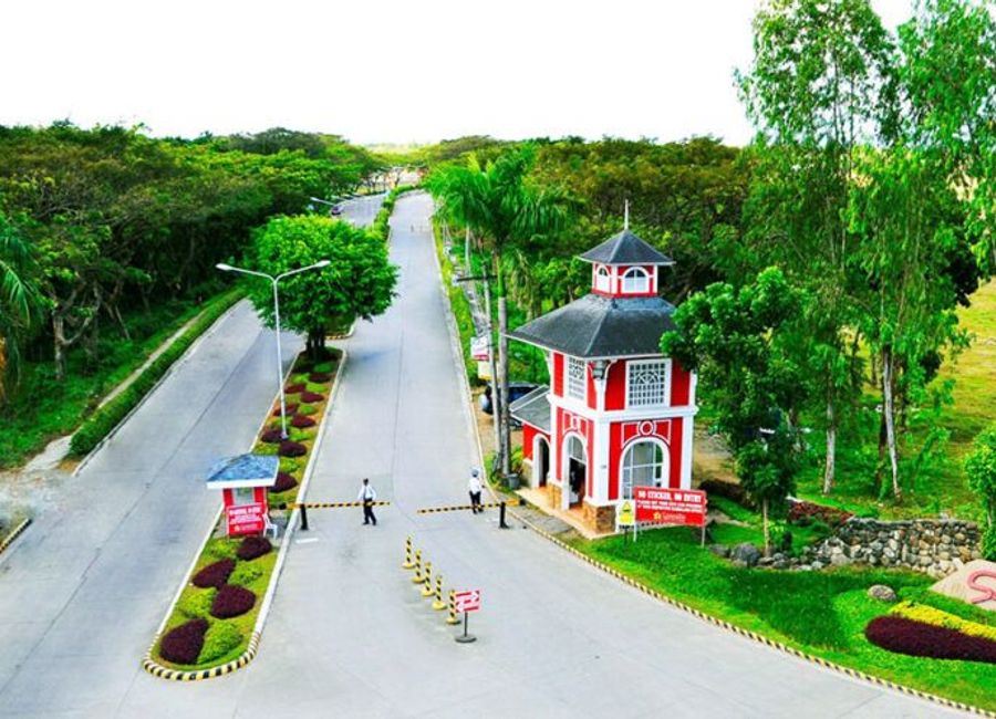 Residential Lot for sale Near Entrance of Savannah Crest!