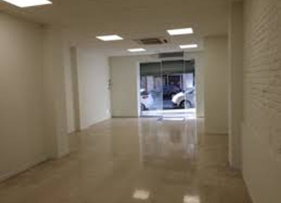 Commercial premise for sale