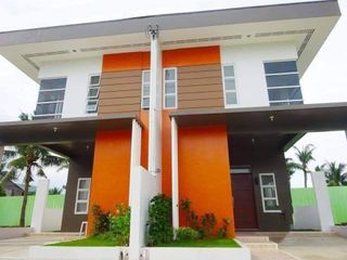 FOR SALE Ready for occupancy 4 bedroom DUPLEX unit