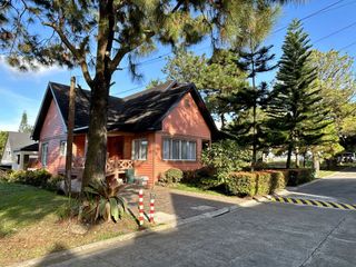 FOR SALE: 4 Bedroom Vacation House and Lot in Highgrove Subdivision Tagaytay CIty