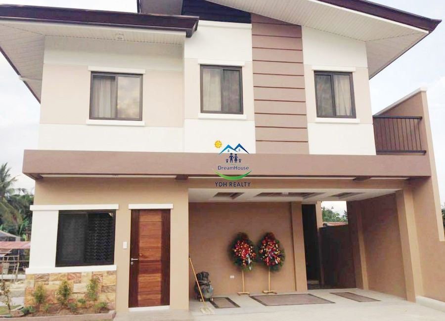 For Sale 2 Storey Single Attached House & Lot in Minglanilla Cebu