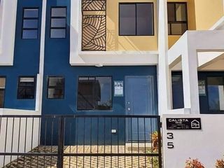 Townhouse for Sale in Calamba Laguna near SM City Perpetual Help Globe Care Medical Center Calamba Doctors Hospital Waltermart Liana’s iMall