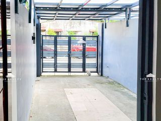 Quezon City, Townhouse for Sale in Quezon City at Union Drive, 4-Bedroom 4BR