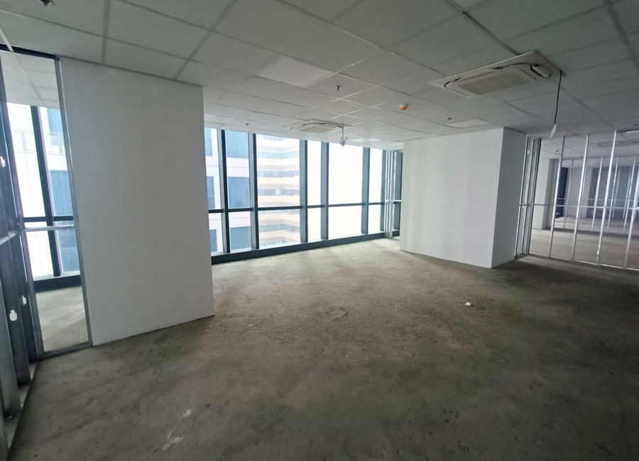 FOR SALE: 42.82 sqm Office Unit in Century Spire, Makati - Php 13,268,200 🏢