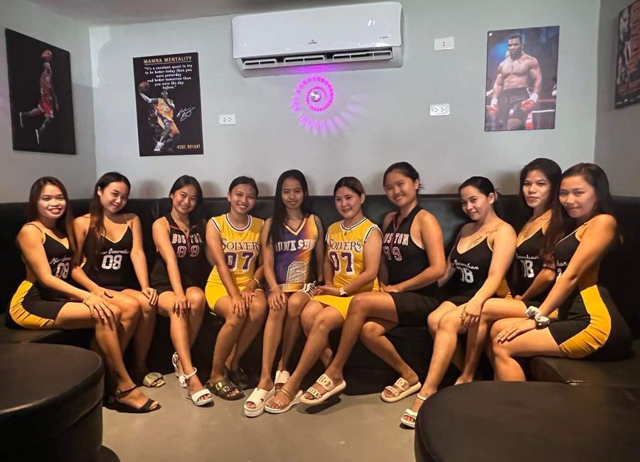 Thriving Bar, Restaurant, and Nightclub For Sale