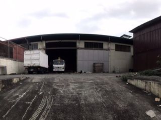 1,080sqm Warehouse for lease with office space along G. Araneta, Quezon City