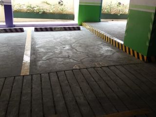 Parking for lease