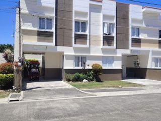 Townhouse With 3 Bedrooms For Sale In Summer Pine Noveleta Cavite