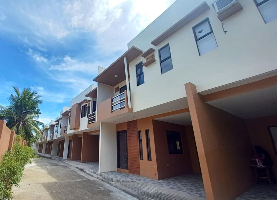 Ready to move in House & lot in MANDAUE