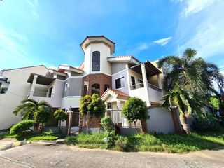 3 Storey Corner Mediterranean House for Rent in Bf Homes, Paranaque